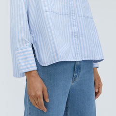 The Boxy Oxford | Sky / White