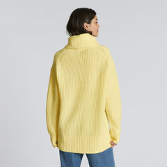 The Alpaca Oversized Turtleneck | Lemon