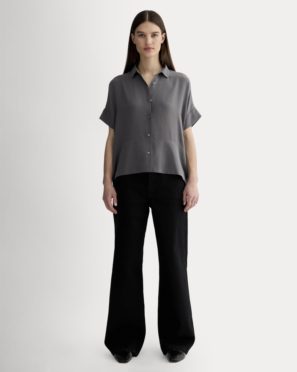 The Boxy Shirt in Washable Silk | Graphite