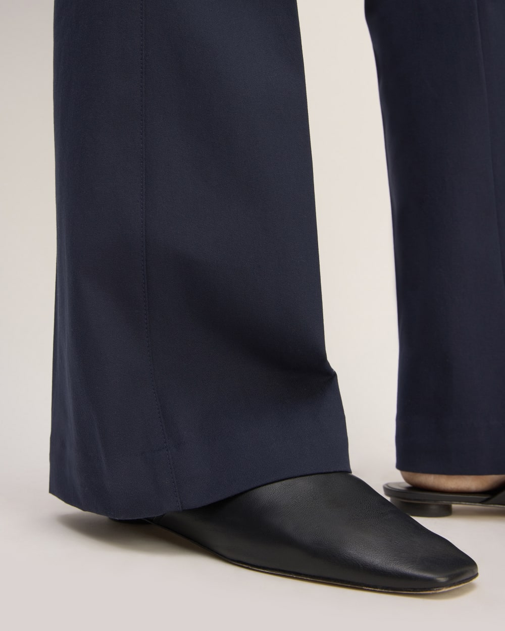 The Bi-Stretch Flare Pant | Navy