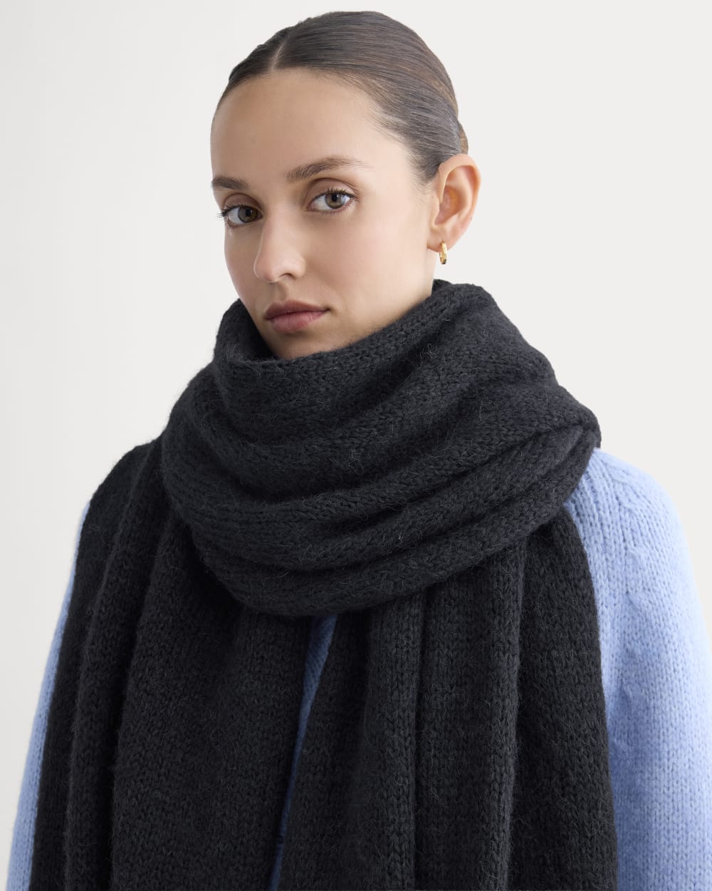 Plush Alpaca Scarf | Black/ Skyway