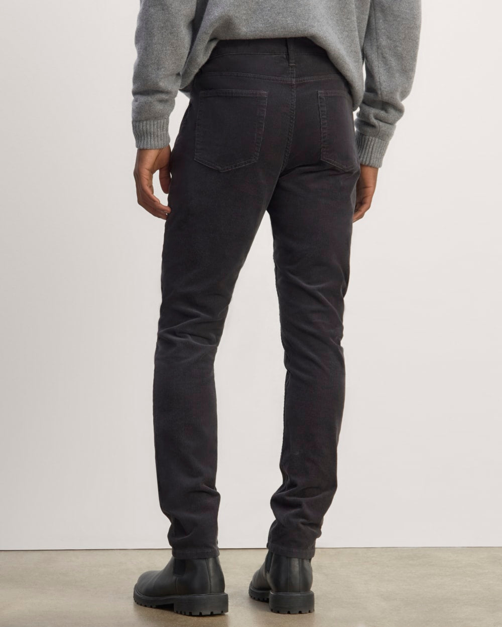 The 5-Pocket Pant in Corduroy | Graphite