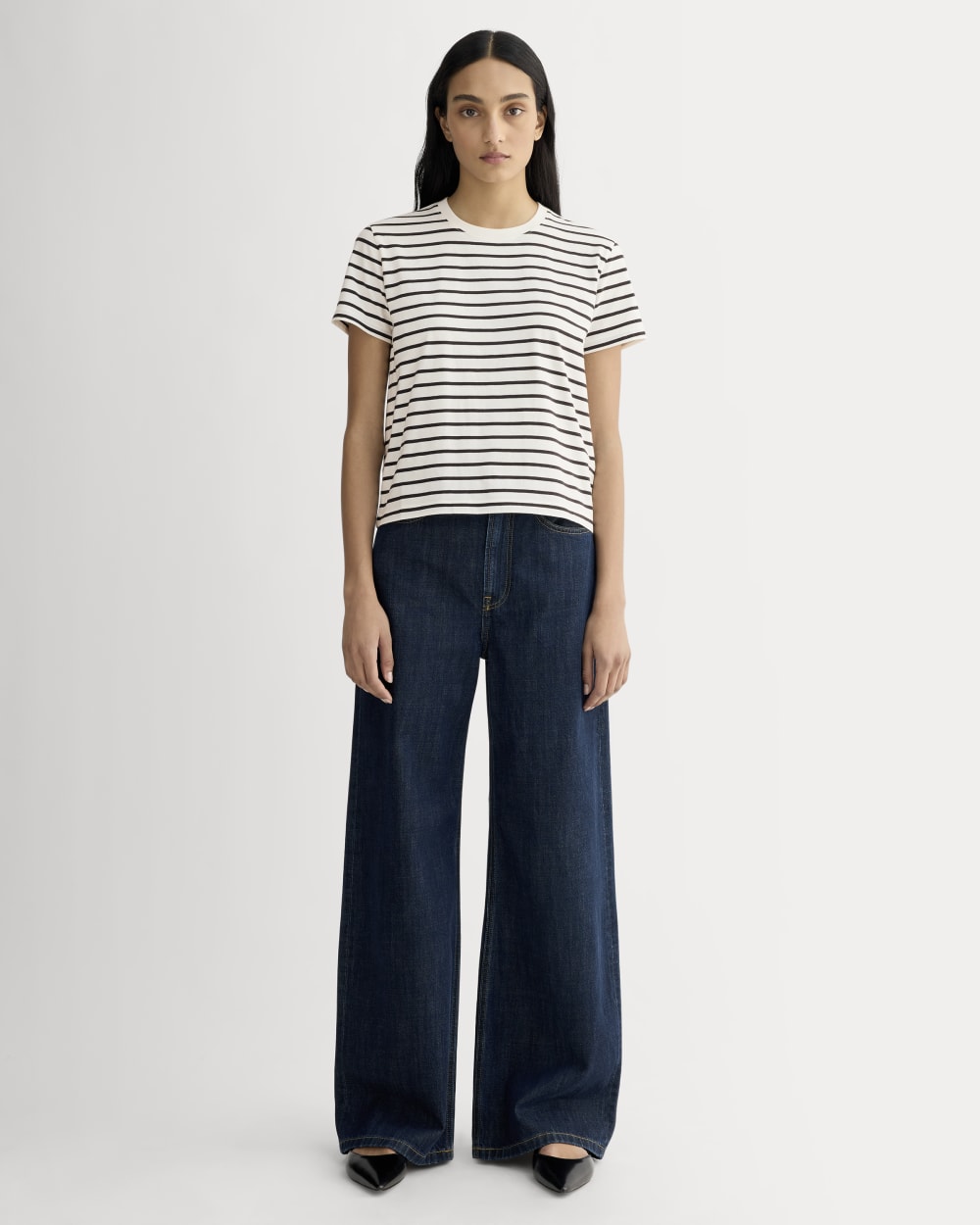 The Box-Cut Tee in Essential Cotton | Bone / Black | No Pocket