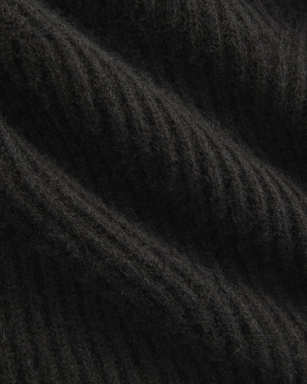 Cocoon Turtleneck in Wool Cashmere | Black
