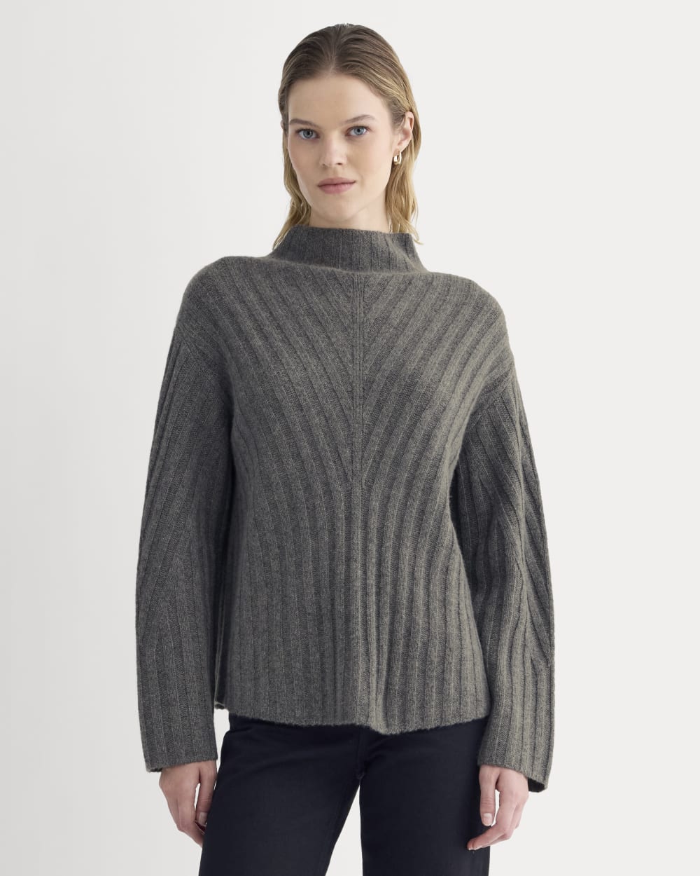 Funnel-Neck Sweater in Wool Cashmere | Heather Charcoal
