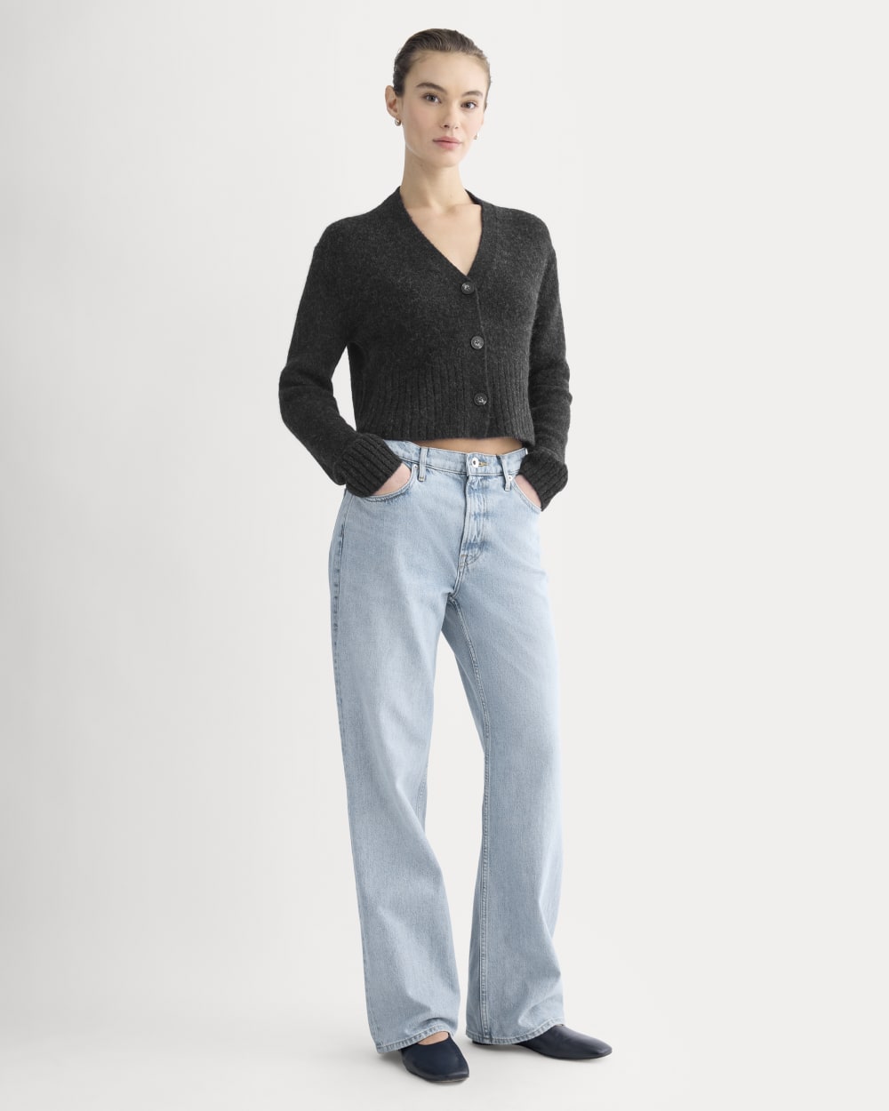 High V Cropped Cardigan in Alpaca | Heather Black