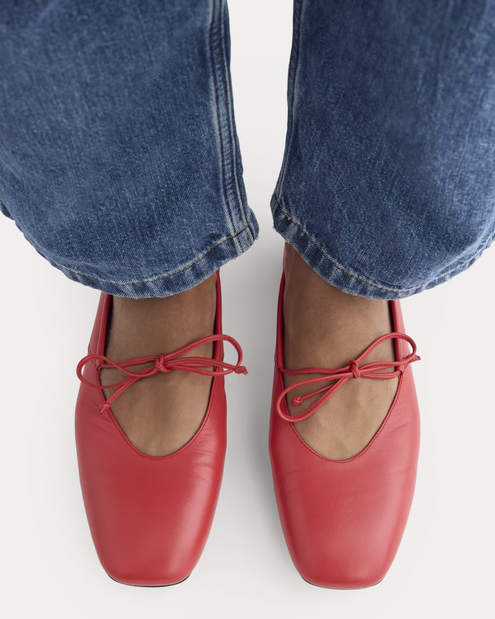 Leather Keyhole Flat | Classic Red