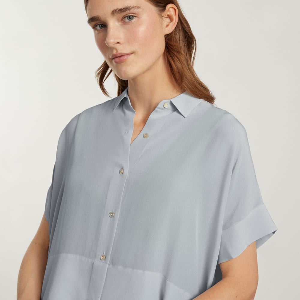 The Boxy Shirt in Washable Silk | Sky