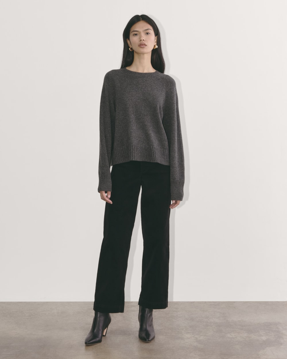 The Boxy Crew in Cashmere | Heather Charcoal