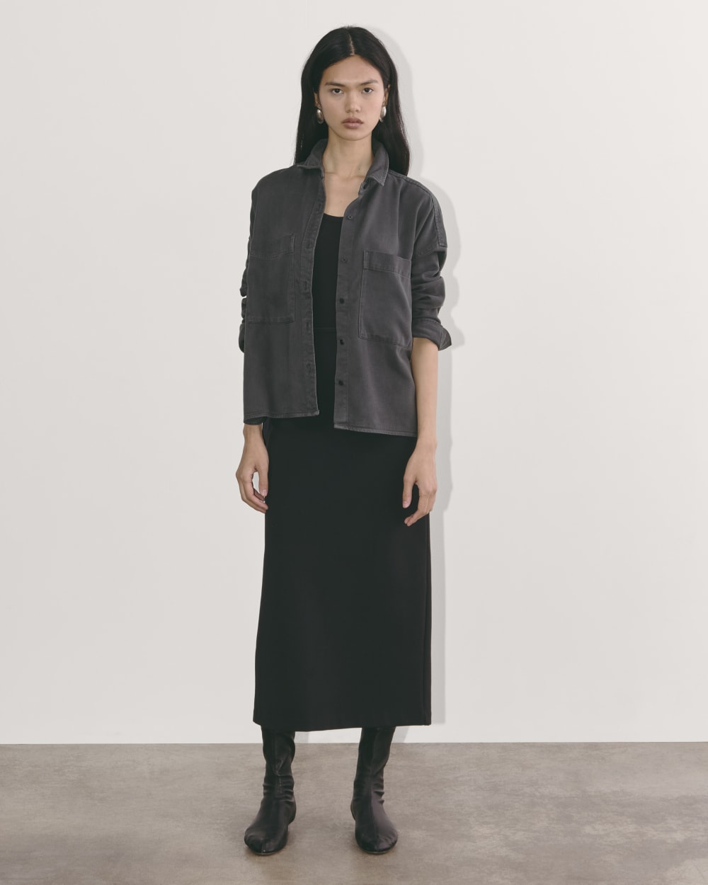 The Boxy Overshirt in Buttersoft | Graphite