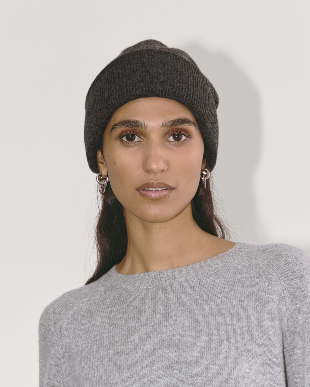 The Cabin Beanie | Heathered Soot