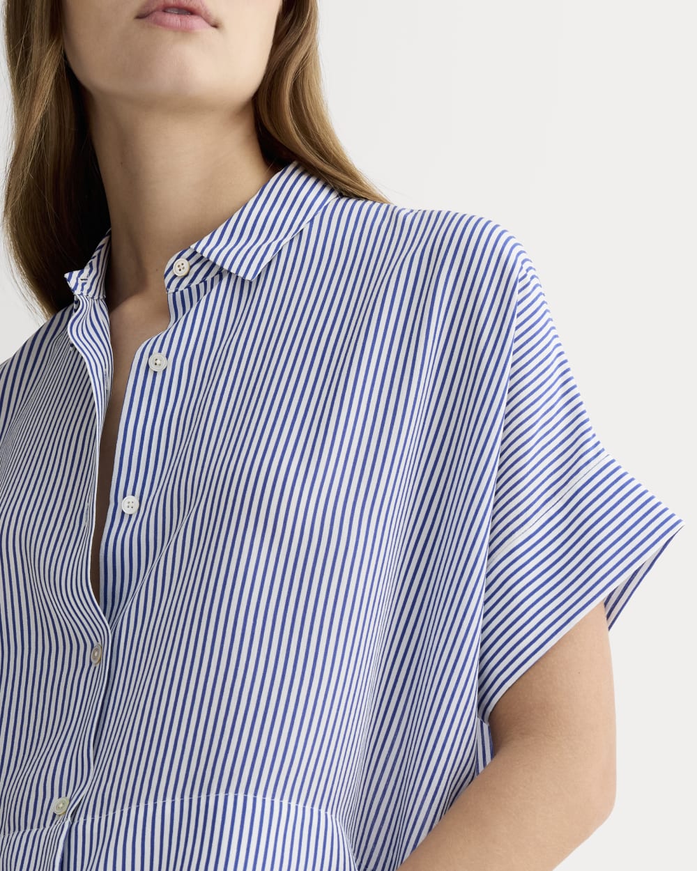The Boxy Shirt in Washable Silk | Blue / White
