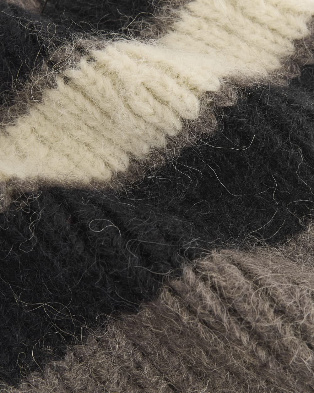 Plush Alpaca Beanie | Mid Grey Heather/Black/Bone