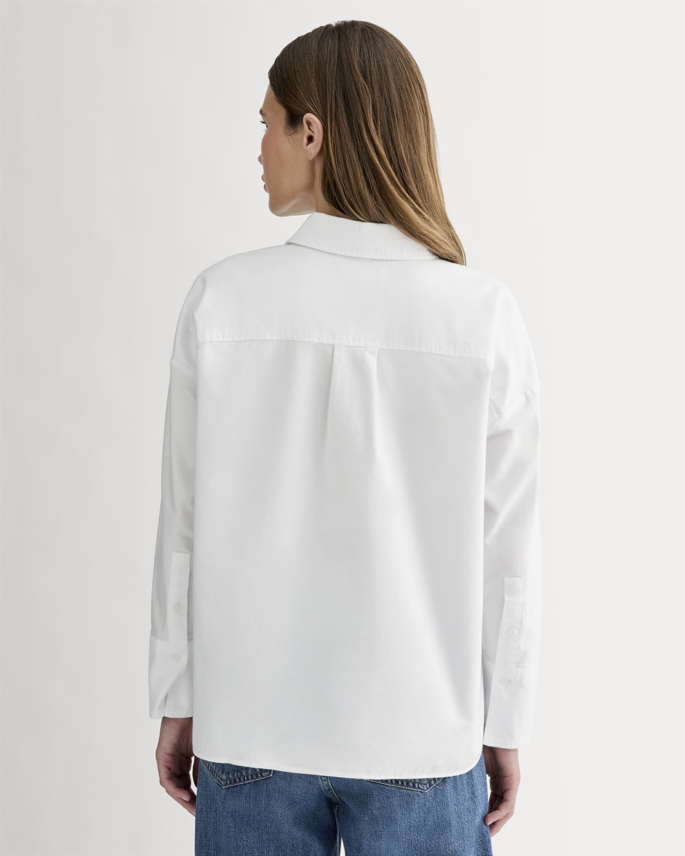 The Boxy Oxford | White