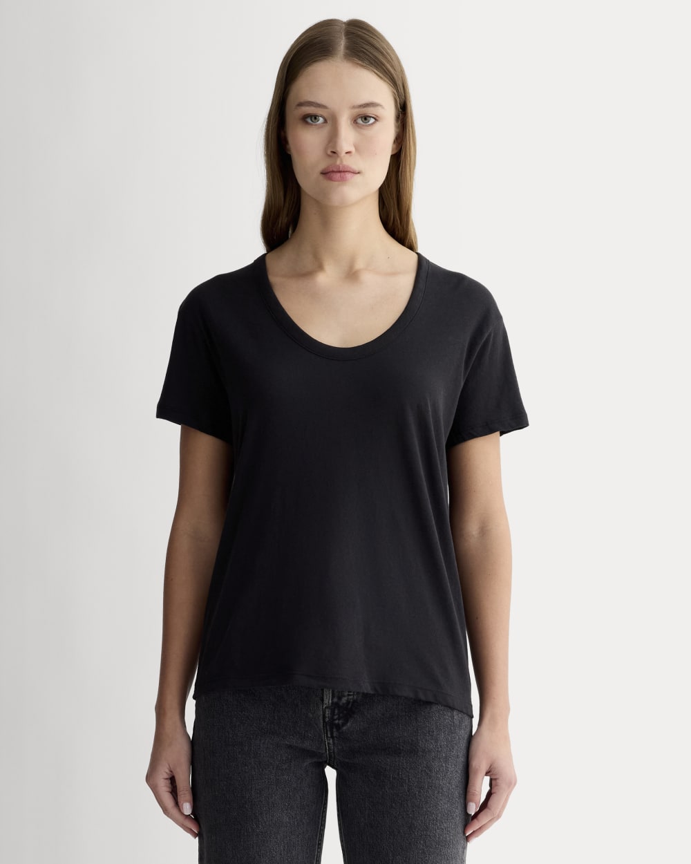 The Air Scoop-Neck Tee | Black