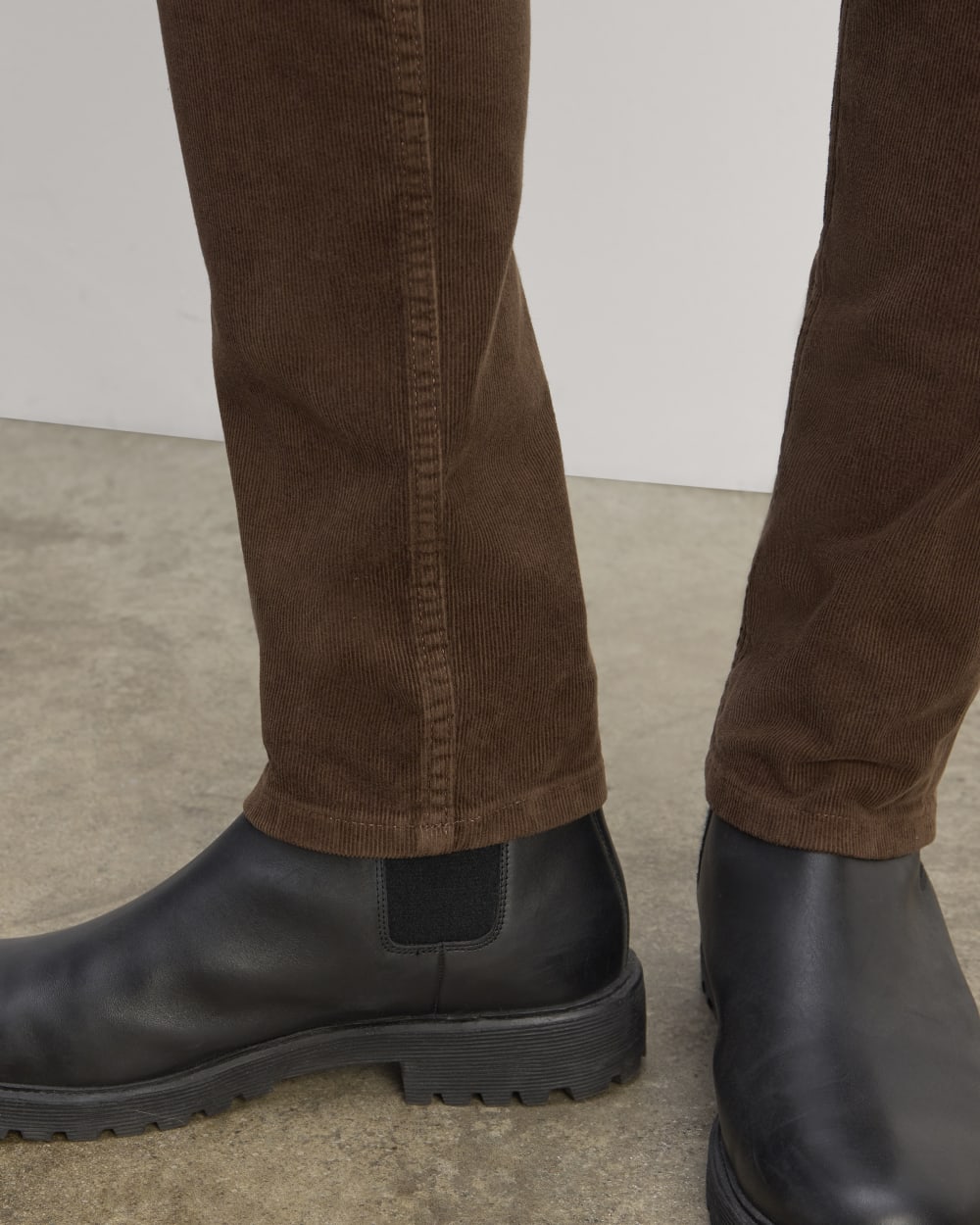The 5-Pocket Pant in Corduroy | Cocoa