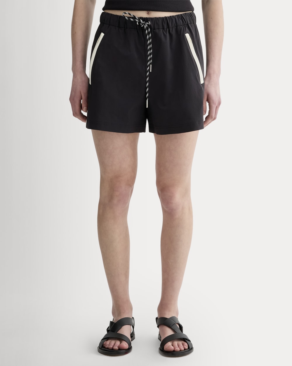 The Anywhere Barrel Short | Black
