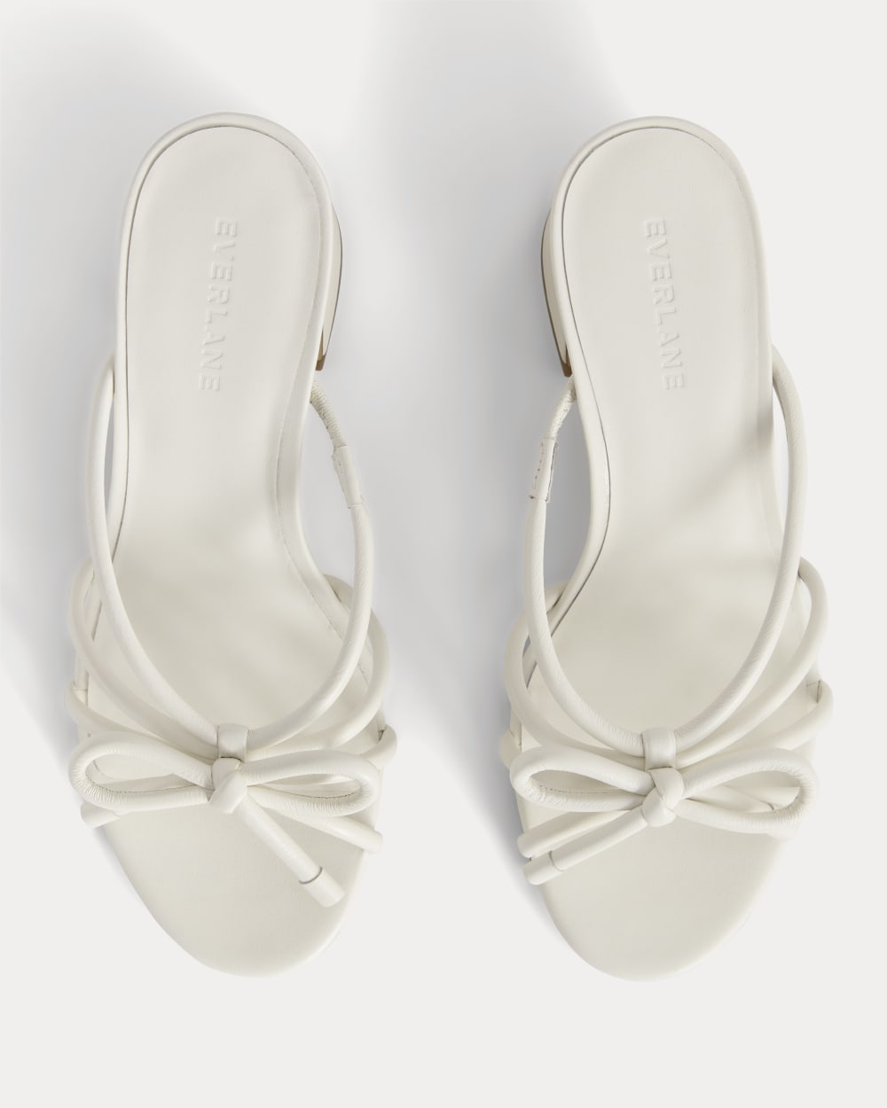 The Bow Heel | Canvas