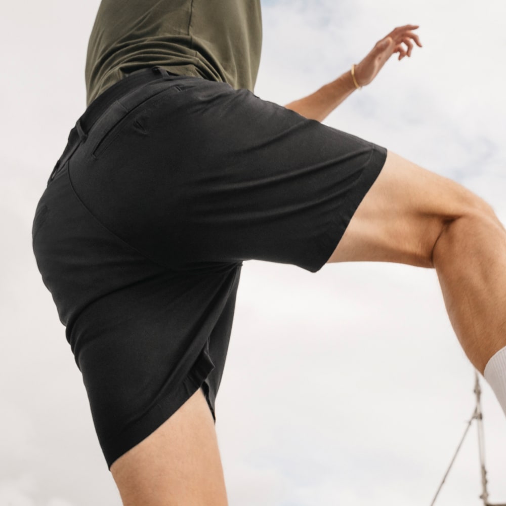 The 7” Slim-Fit Performance Chino Short | Black