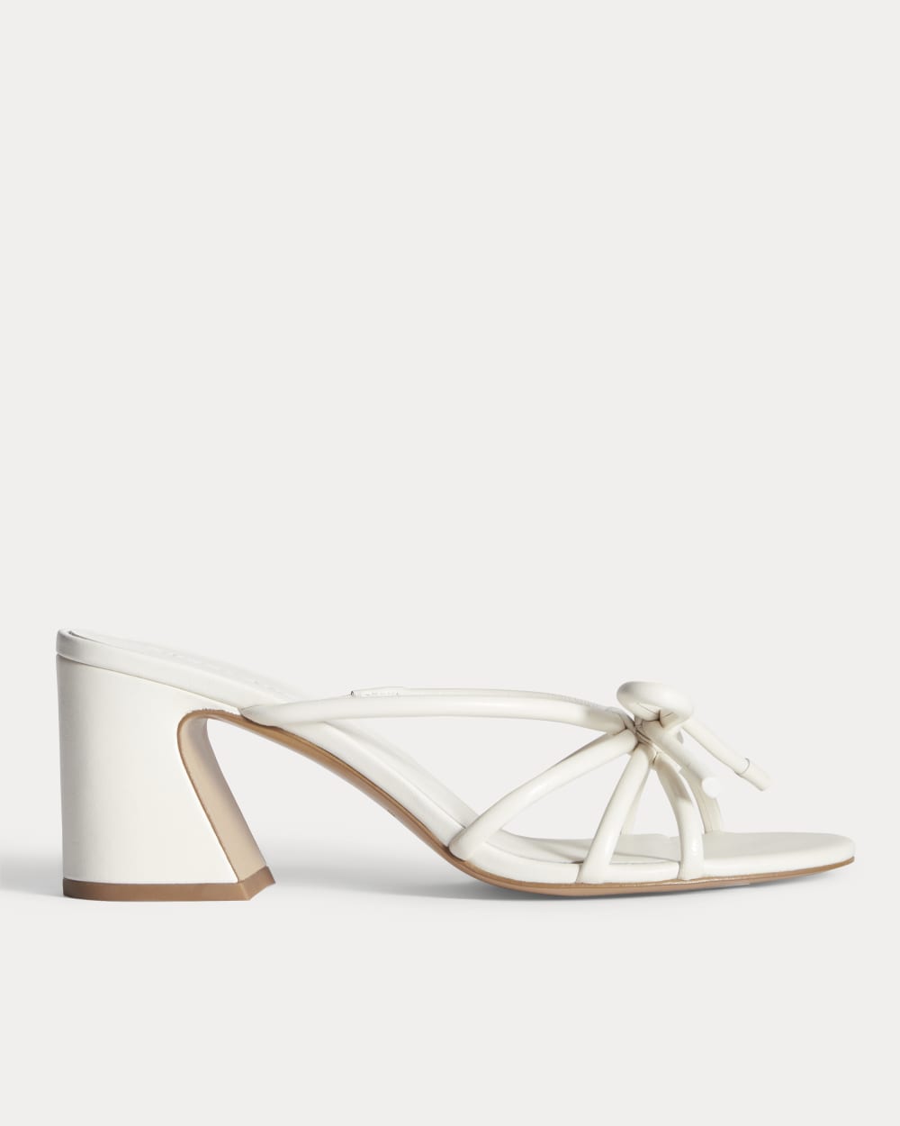 The Bow Heel | Canvas