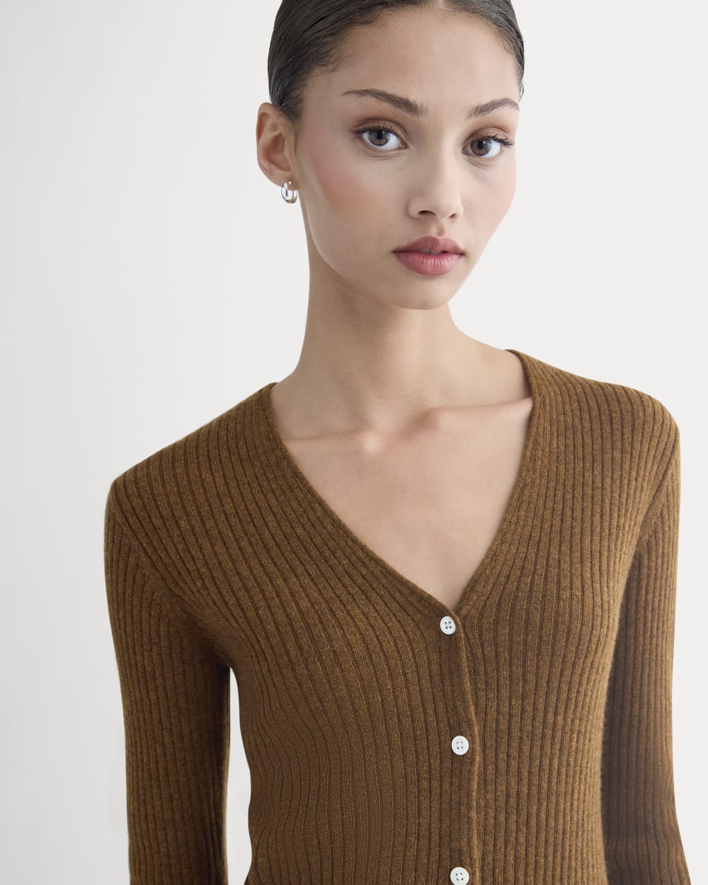 Cashmere Ribbed V-Neck Cardigan | Heathered Toffee