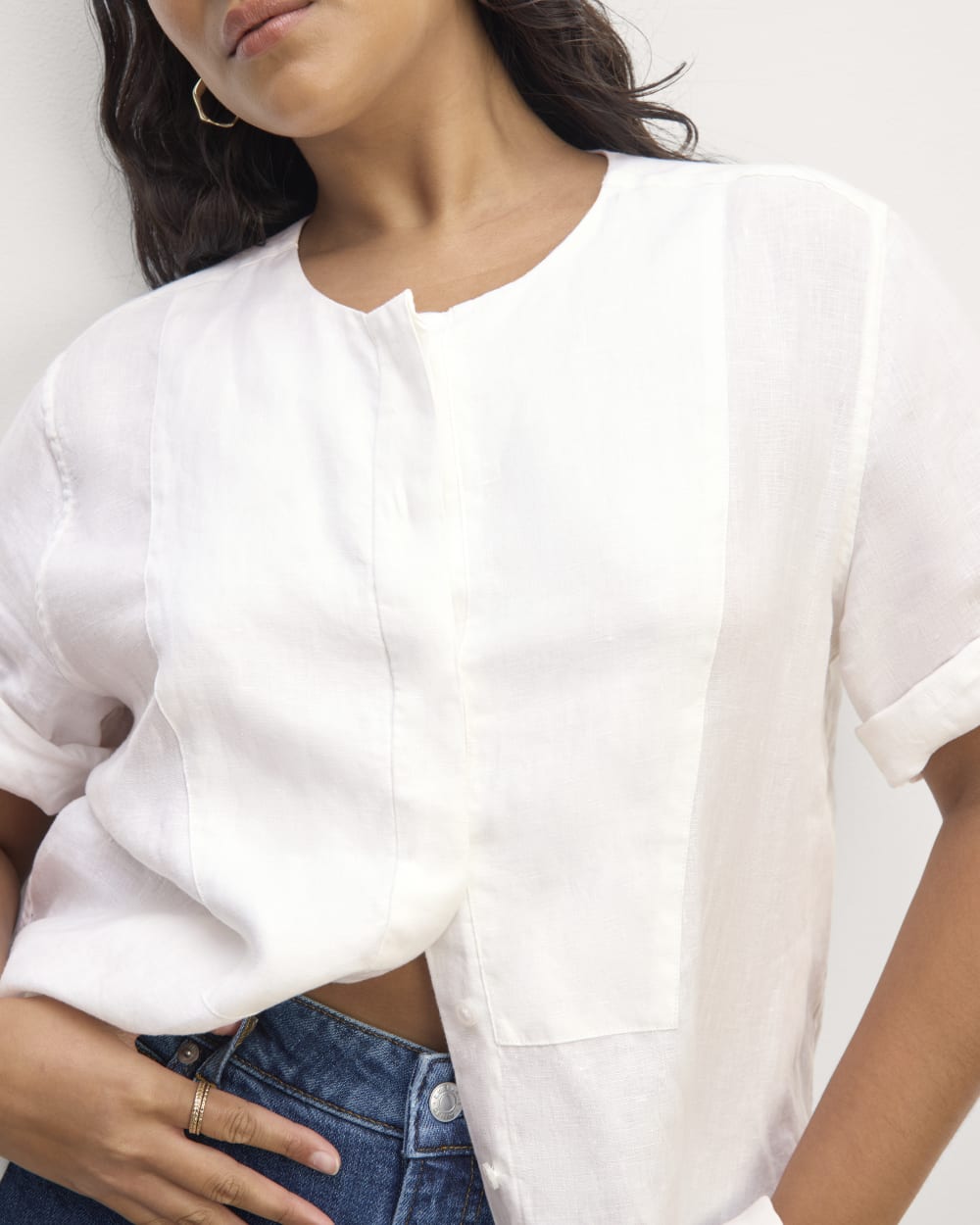 The Bib Shirt in Linen | White