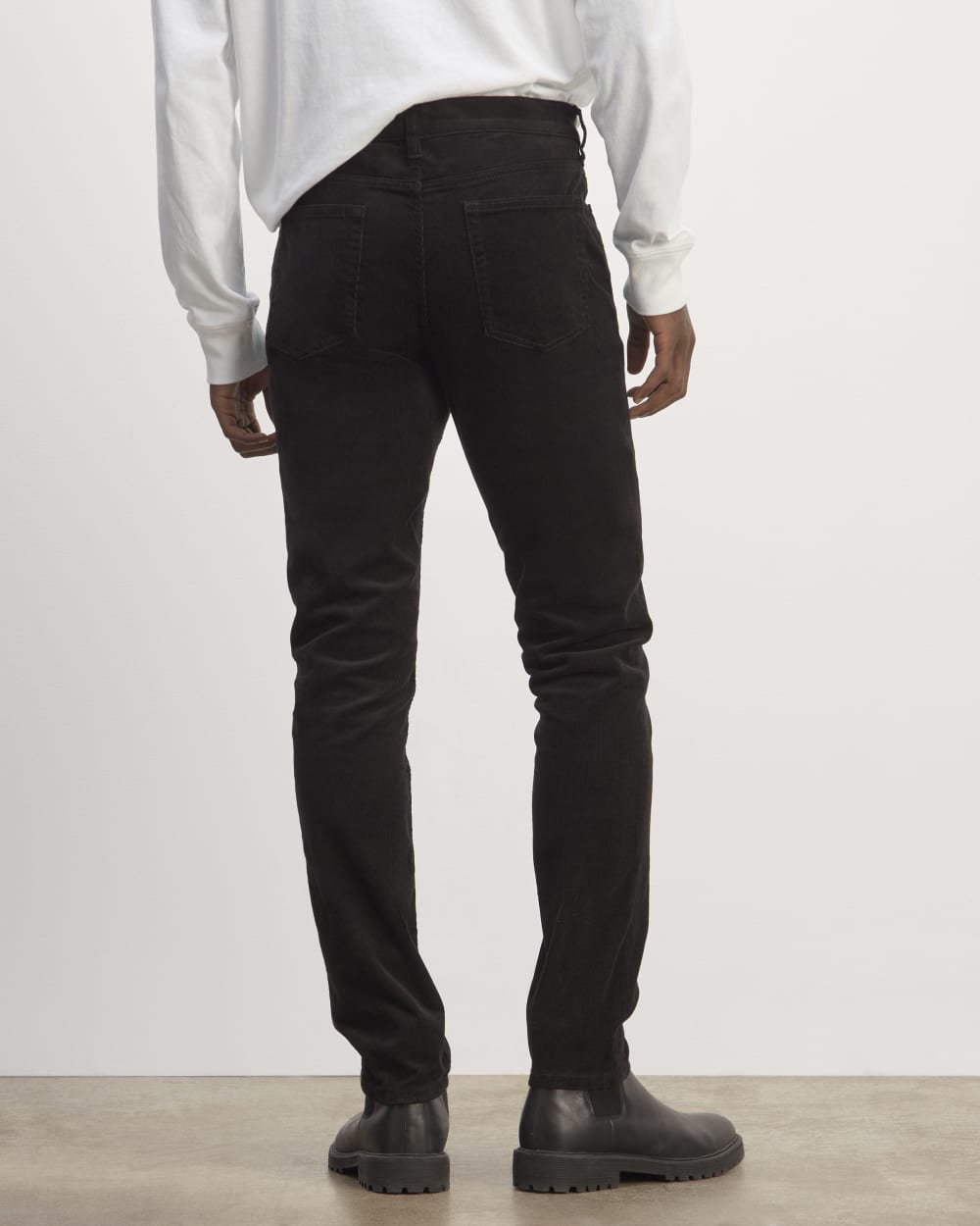 The 5-Pocket Pant in Corduroy | Black