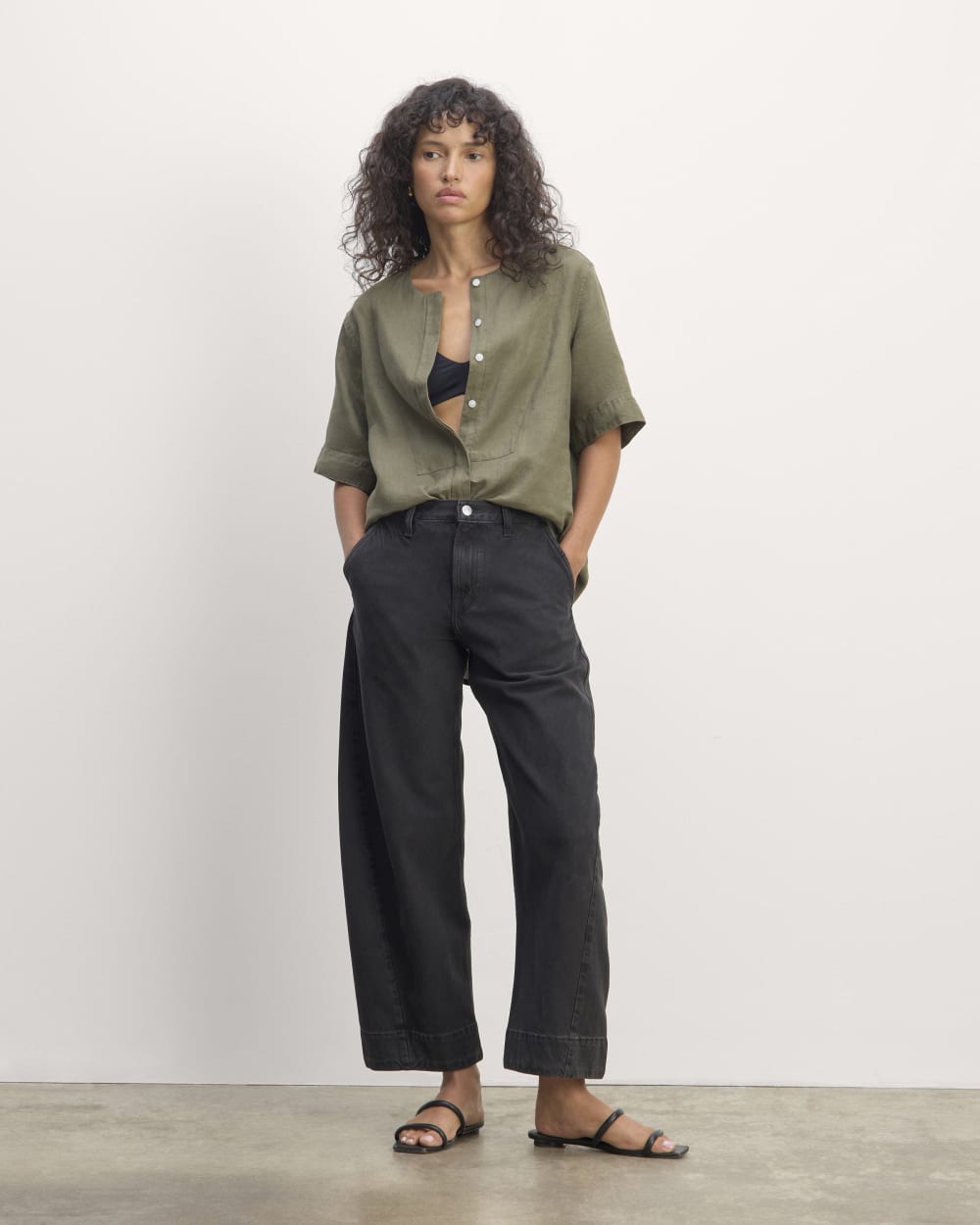 The Bib Shirt in Linen | Kalamata