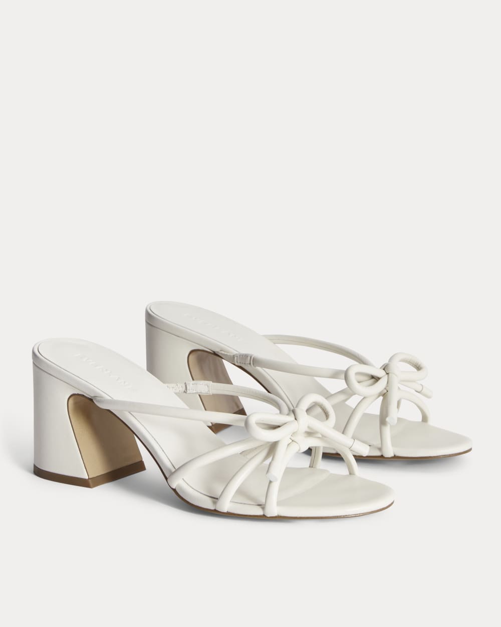 The Bow Heel | Canvas